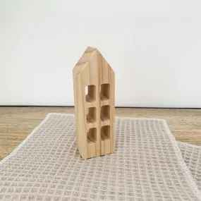 Petite maisonnette en bois 