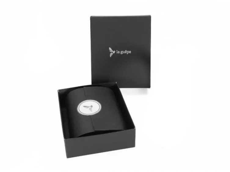 Protège passeport "Luxe" en cuir rouge - simple 2 volets - PM-032-01